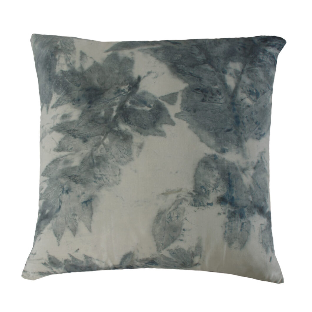 Cushion, pillow, kussen 100% cotton Buana 31 indigo 50x50 cm